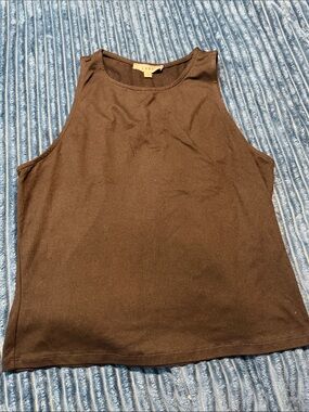 gaze Black Sleeveless Crewneck Tank